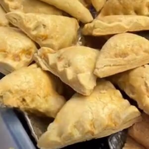 Corn beef pie