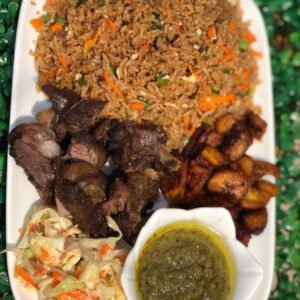 Fried rice with turkey meat and plantain, choose with chicken drumsticks, chicken wings